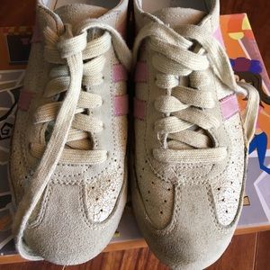 Gabriella Rocha Bone and Pink Sneakers sz 6m